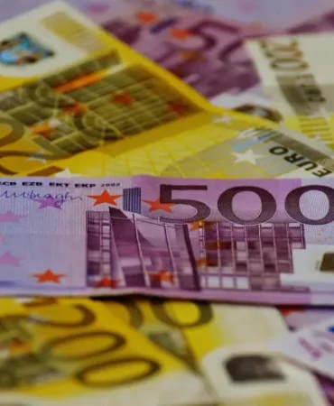 Darphane, Değerli Para Setini Satışa Sunuyor